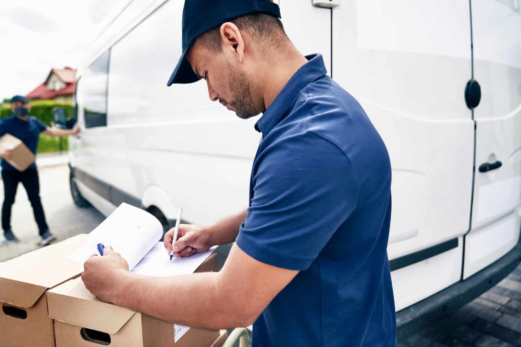 Differences Between a Car Hauler and an Auto Transport Broker