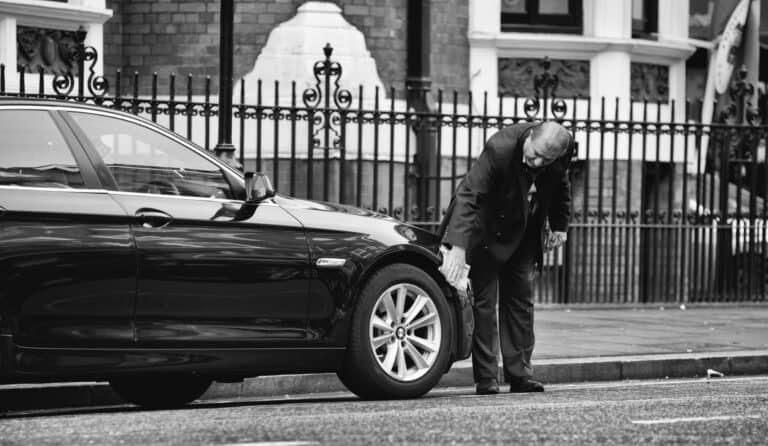 Inspecting a vehicle at delivery