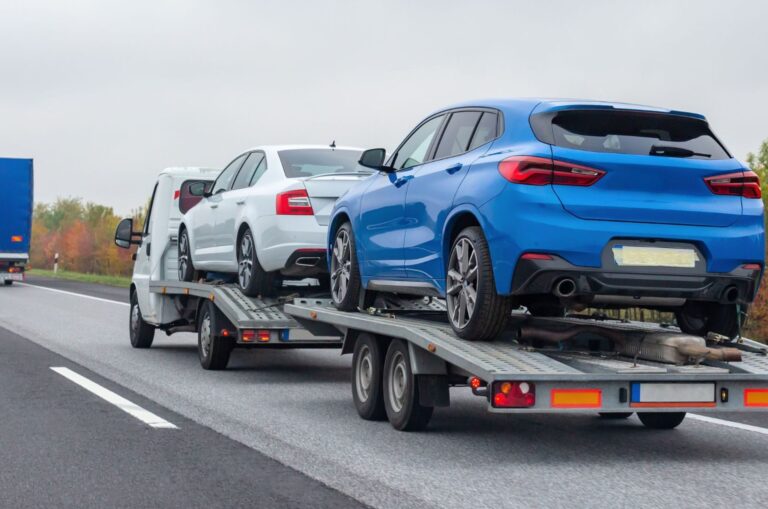 truck transporting cars nationwide by FCT